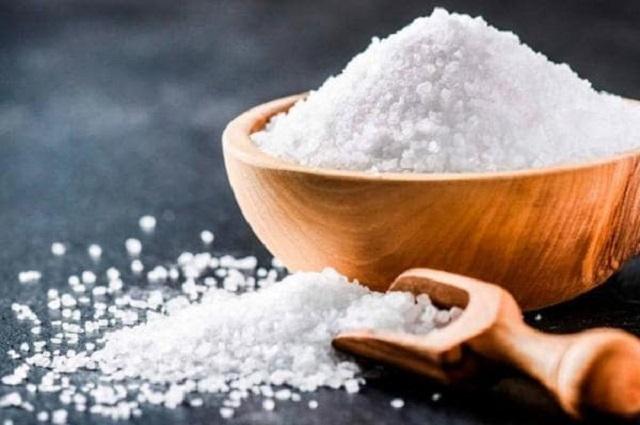 8 راه برای کمک به کاهش مصرف نمک